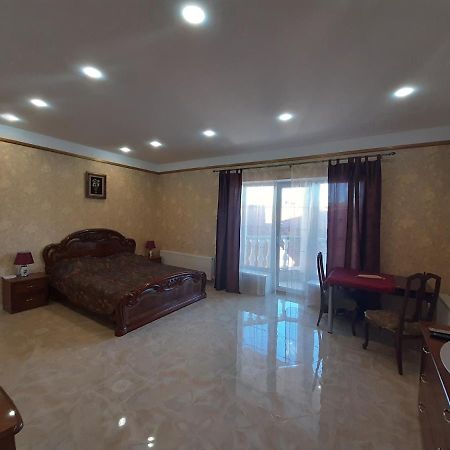 Apartmán Аппартаменты С Балконом Oděsa Exteriér fotografie