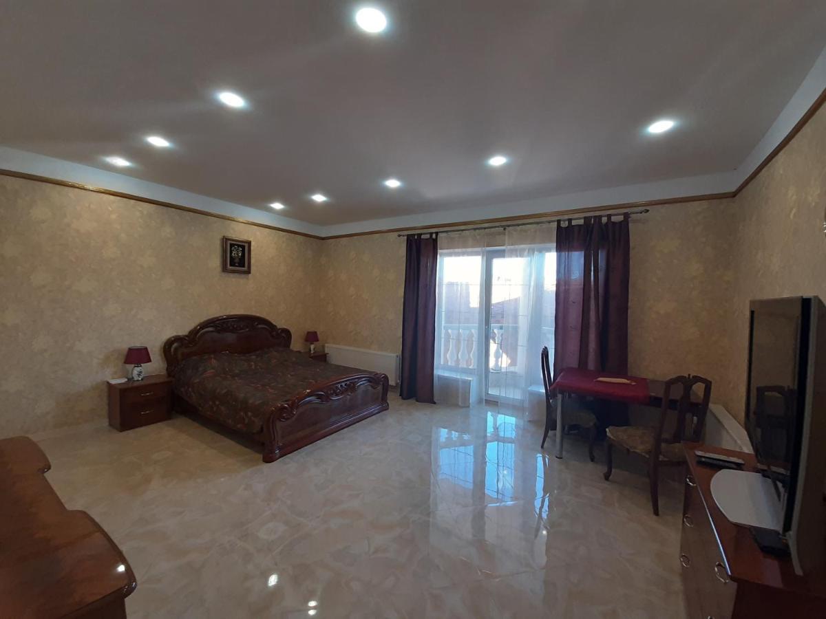 Apartmán Аппартаменты С Балконом Oděsa Exteriér fotografie